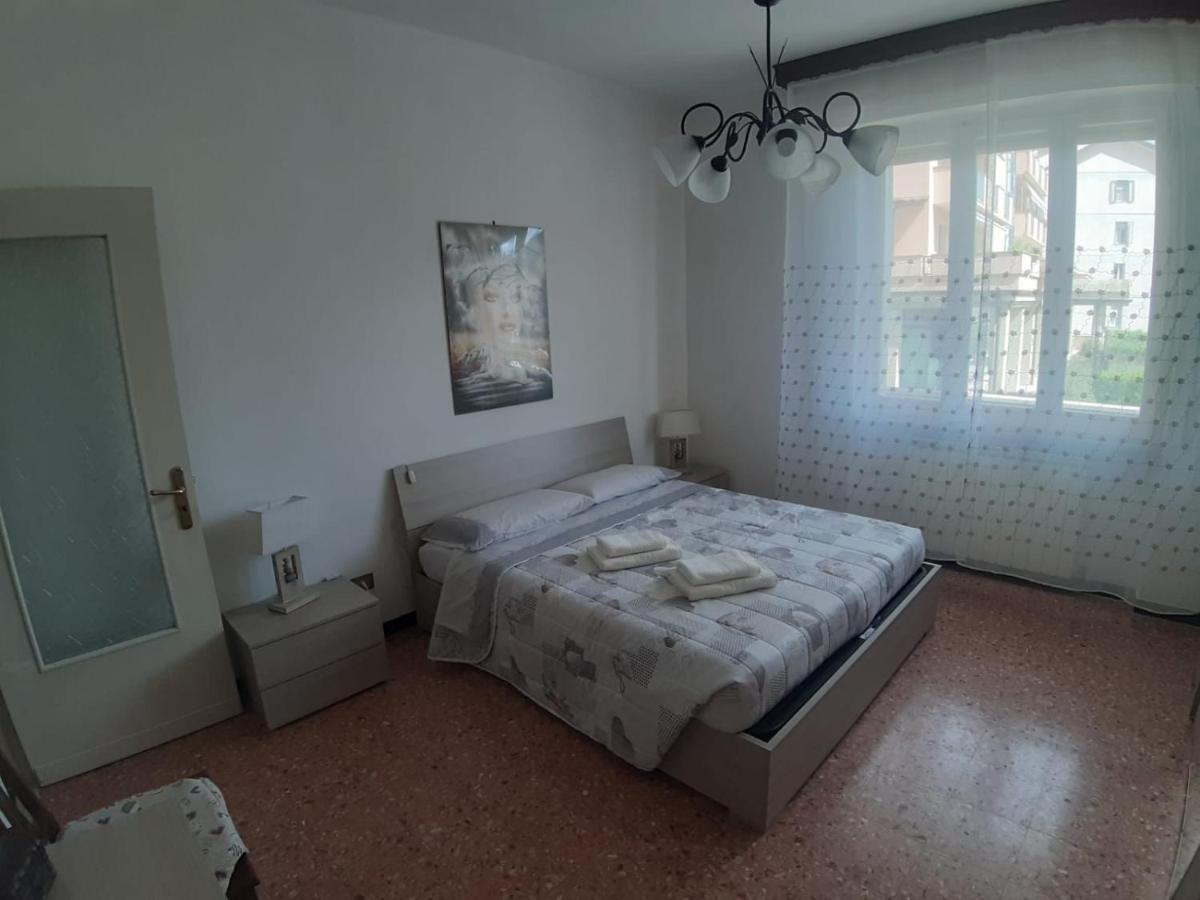 Appartamento Centrale Fino A 8 Posti Letto بونتريمولي المظهر الخارجي الصورة
